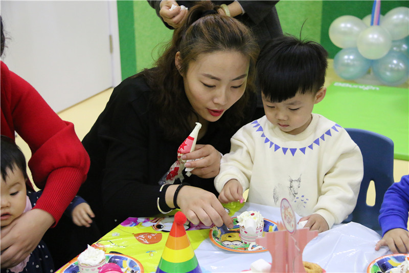 BBunion国际早教邯郸中心活动花絮：4月萌宝生日会